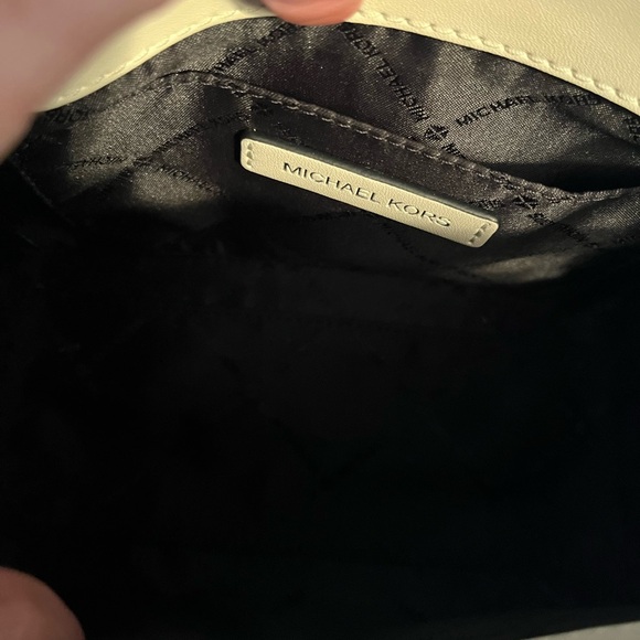 Michael Kors Black and Cream Small Marilyn Black Saffiano Messenger Women's Bag - Picture 8 of 11